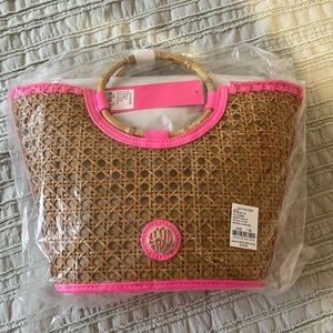 BRAND NEW Lilly Pulitzer mini grotto cane purse